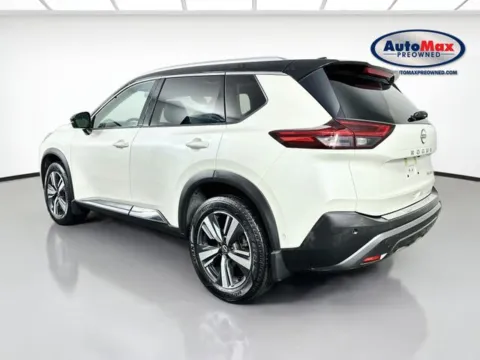 More photos of 2023 Nissan Rogue SL at AutoMax Preowned Framingham, MA