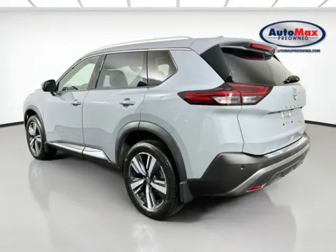 More photos of 2023 Nissan Rogue SL at AutoMax Preowned Framingham, MA