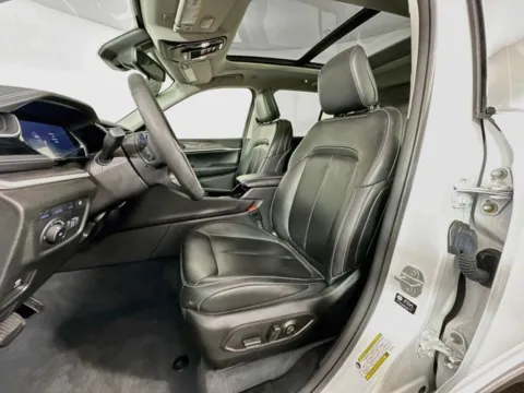 More photos of 2023 Jeep Grand Cherokee 4xe at AutoMax Preowned Framingham, MA