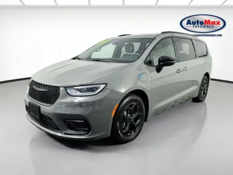 Another view of 2025 Chrysler Pacifica Hybrid Select Premium S Appearance for sale in Framingham, MA at AutoMax Preowned Framingham
