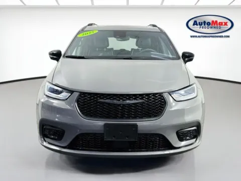 Photos of 2025 Chrysler Pacifica Hybrid Select Premium S Appearance for sale in Framingham, MA at AutoMax Preowned Framingham