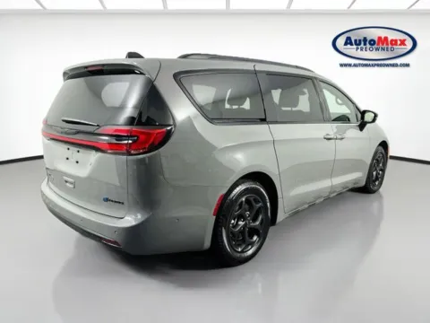 Photos of 2025 Chrysler Pacifica Hybrid Select Premium S Appearance for sale in Framingham, MA at AutoMax Preowned Framingham