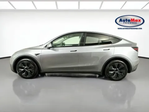 More photos of 2024 Tesla Model Y Long Range at AutoMax Preowned Framingham, MA