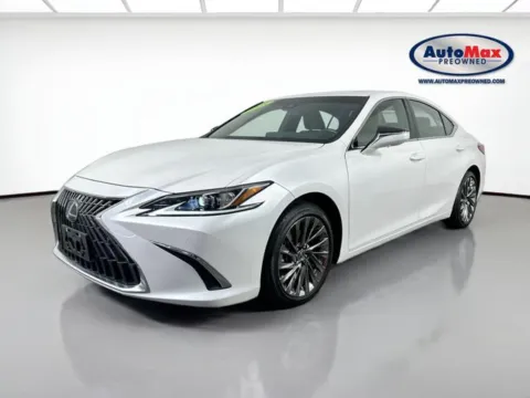 More photos of 2025 Lexus ES 300h Luxury at AutoMax Preowned Framingham, MA