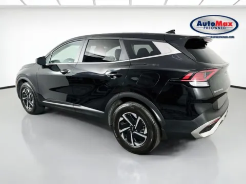 More photos of 2024 Kia Sportage Hybrid LX at AutoMax Preowned Framingham, MA
