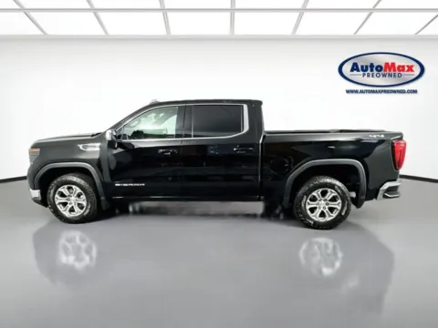 More photos of 2023 GMC Sierra 1500 SLE at AutoMax Preowned Framingham, MA