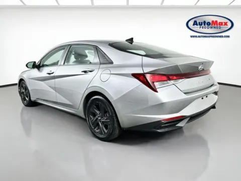 More photos of 2023 Hyundai Elantra SEL at AutoMax Preowned Framingham, MA