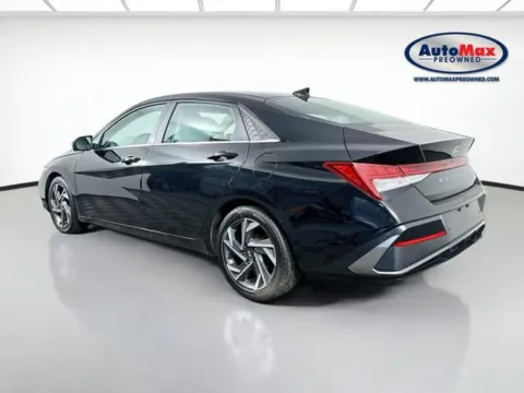 More photos of 2024 Hyundai Elantra Limited at AutoMax Preowned Framingham, MA
