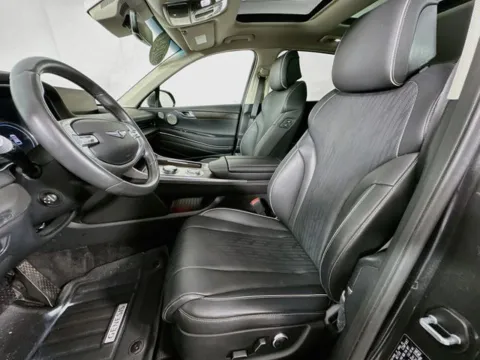 More photos of 2024 Genesis GV80 2.5T at AutoMax Preowned Framingham, MA