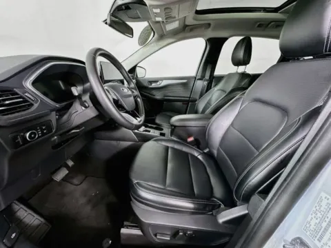 More photos of 2025 Ford Escape Platinum at AutoMax Preowned Framingham, MA