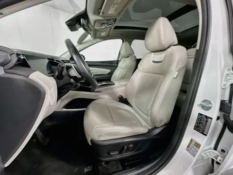 More photos of 2024 Hyundai Tucson Plug-In Hybrid Limited at AutoMax Preowned Framingham, MA