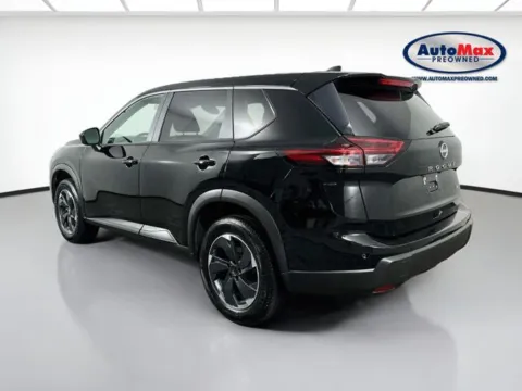 More photos of 2025 Nissan Rogue SV at AutoMax Preowned Framingham, MA