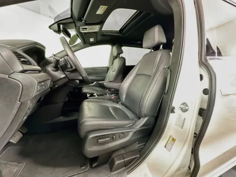 More photos of 2023 Honda Odyssey Sport at AutoMax Preowned Framingham, MA