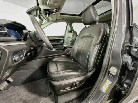 More photos of 2024 Jeep Grand Cherokee 4xe at AutoMax Preowned Framingham, MA