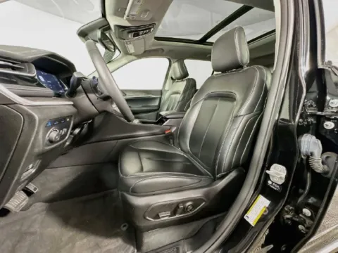 More photos of 2023 Jeep Grand Cherokee 4xe at AutoMax Preowned Framingham, MA