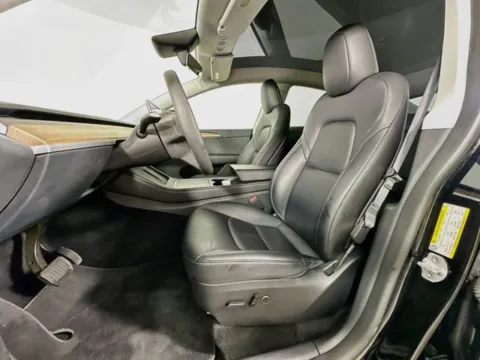 More photos of 2023 Tesla Model Y Long Range at AutoMax Preowned Framingham, MA