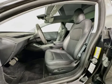 More photos of 2024 Tesla Model 3 Long Range at AutoMax Preowned Framingham, MA