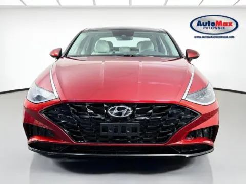 Photos of 2023 Hyundai Sonata SEL for sale in Framingham, MA at AutoMax Preowned Framingham