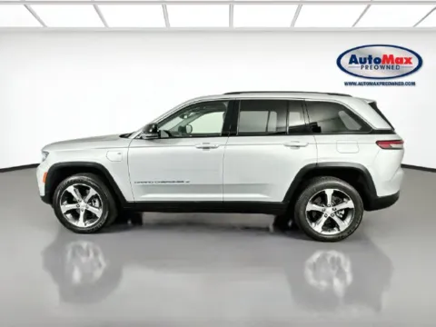 More photos of 2023 Jeep Grand Cherokee 4xe at AutoMax Preowned Framingham, MA