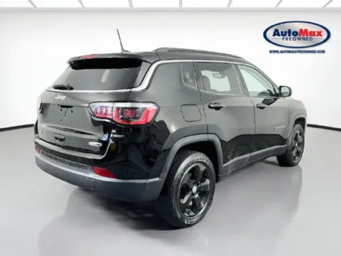 Photos of 2019 Jeep Compass Latitude for sale in Framingham, MA at AutoMax Preowned Framingham