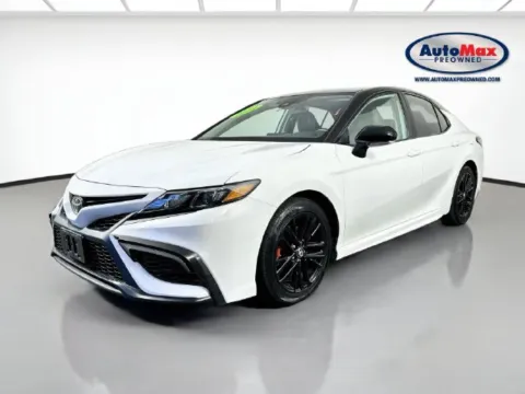 More photos of 2024 Toyota Camry SE at AutoMax Preowned Framingham, MA