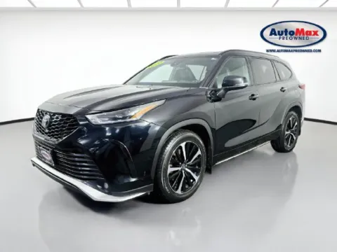 Another view of 2022 Toyota Highlander XSE for sale in Framingham, MA at AutoMax Preowned Framingham