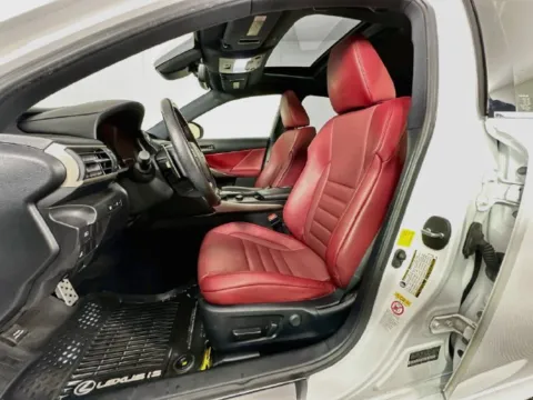 More photos of 2019 Lexus IS 300 at AutoMax Preowned Framingham, MA