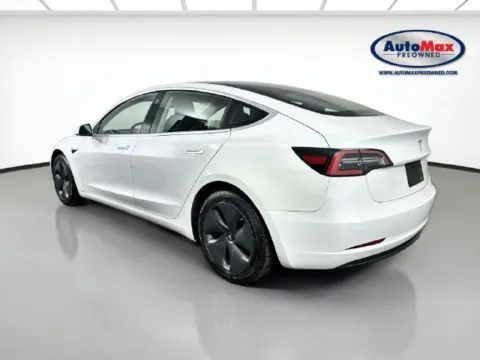 More photos of 2020 Tesla Model 3 Long Range at AutoMax Preowned Framingham, MA