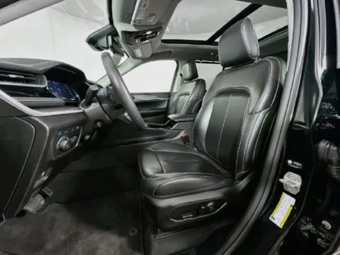 More photos of 2023 Jeep Grand Cherokee 4xe at AutoMax Preowned Framingham, MA