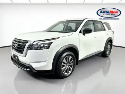 More photos of 2024 Nissan Pathfinder S at AutoMax Preowned Framingham, MA