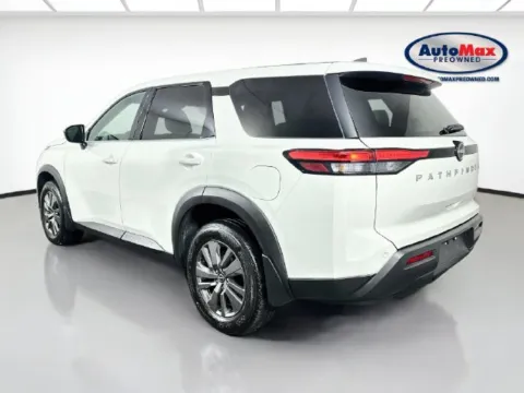 More photos of 2024 Nissan Pathfinder S at AutoMax Preowned Framingham, MA