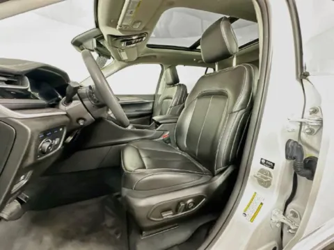 More photos of 2023 Jeep Grand Cherokee 4xe at AutoMax Preowned Framingham, MA