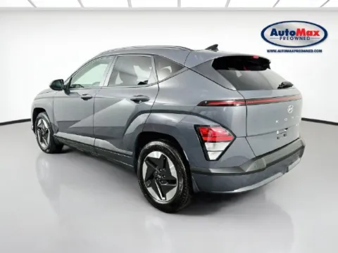 More photos of 2024 Hyundai Kona Electric SEL at AutoMax Preowned Framingham, MA