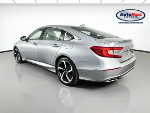 More photos of 2018 Honda Accord Sport 2.0T at AutoMax Preowned Framingham, MA