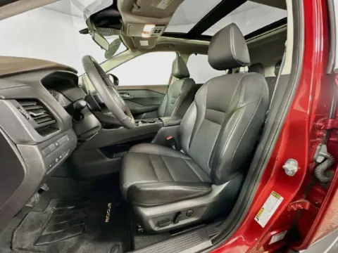 More photos of 2023 Nissan Rogue SV at AutoMax Preowned Framingham, MA