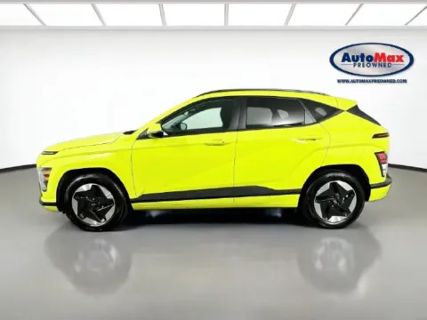 More photos of 2025 Hyundai Kona Electric SEL at AutoMax Preowned Framingham, MA