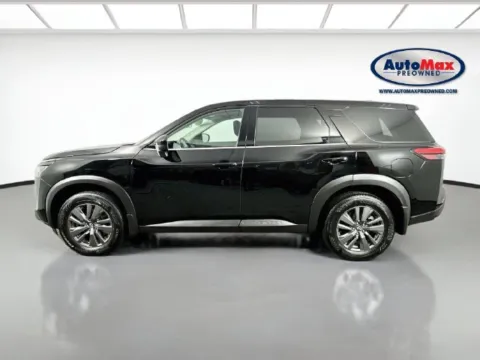 More photos of 2024 Nissan Pathfinder S at AutoMax Preowned Framingham, MA