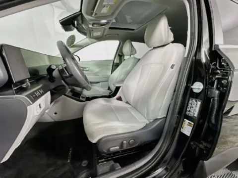 More photos of 2024 Hyundai Kona Limited at AutoMax Preowned Framingham, MA