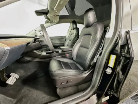 More photos of 2022 Tesla Model Y Performance at AutoMax Preowned Framingham, MA