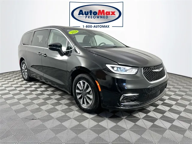 2024 Chrysler Pacifica Hybrid Select for sale in Framingham, MA