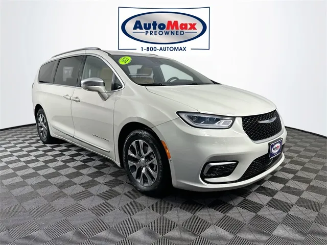 2021 Chrysler Pacifica Hybrid Pinnacle for sale in Framingham, MA