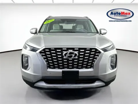 Photos of 2022 Hyundai Palisade SEL for sale in Framingham, MA at AutoMax Preowned Framingham