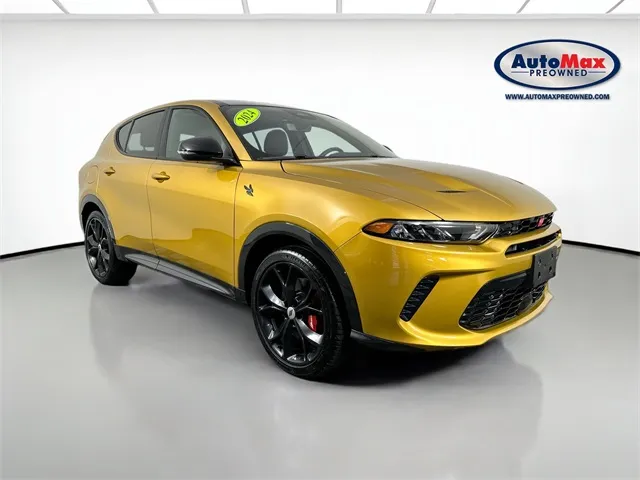 Gold 2024 Dodge Hornet R/T Plus for sale in Framingham, MA