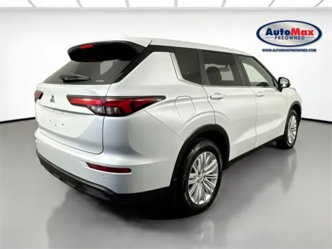 Photos of 2024 Mitsubishi Outlander ES for sale in Framingham, MA at AutoMax Preowned Framingham