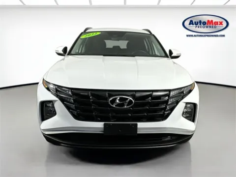 Photos of 2022 Hyundai Tucson SEL for sale in Framingham, MA at AutoMax Preowned Framingham