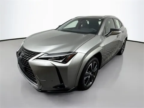 More photos of 2022 Lexus UX 250h Premium Edition at AutoMax Preowned Framingham, MA
