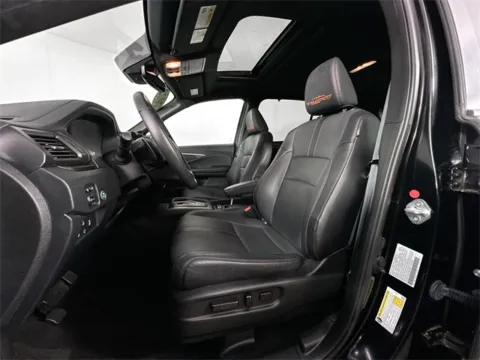 More photos of 2022 Honda Passport TrailSport at AutoMax Preowned Framingham, MA