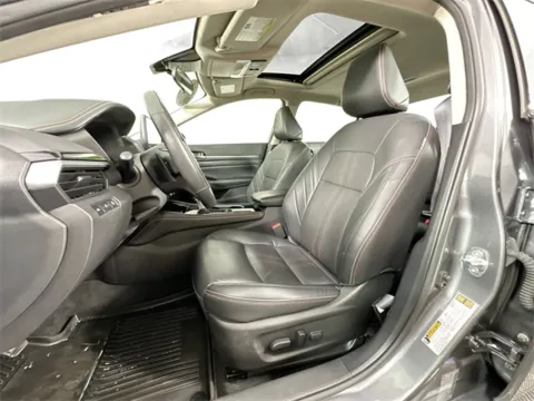 More photos of 2024 Nissan Altima 2.5 SR at AutoMax Preowned Framingham, MA
