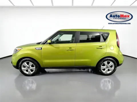 More photos of 2018 Kia Soul at AutoMax Preowned Framingham, MA