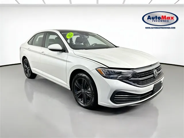 White 2022 Volkswagen Jetta 1.5T SE for sale in Framingham, MA